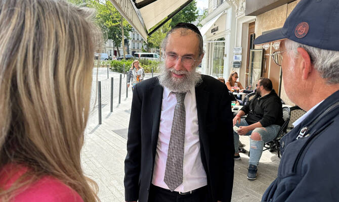 Palestinian under psychiatric evaluation after hitting rabbi in France