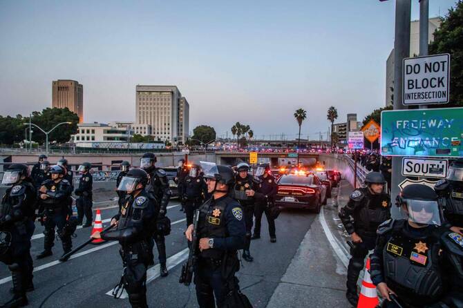 Police detain more than 20 people during Los Angeles protest curfew